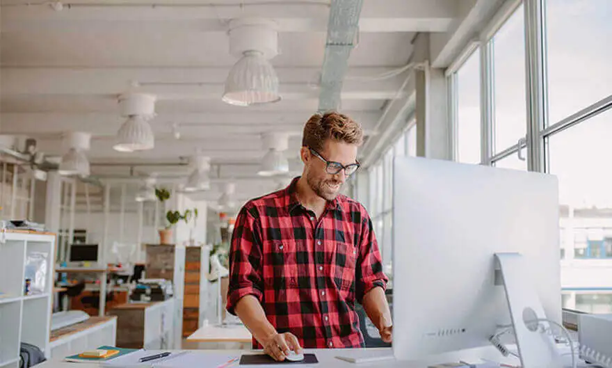 Avoid These 7 Common Mistakes When Hiring UI/UX Designers